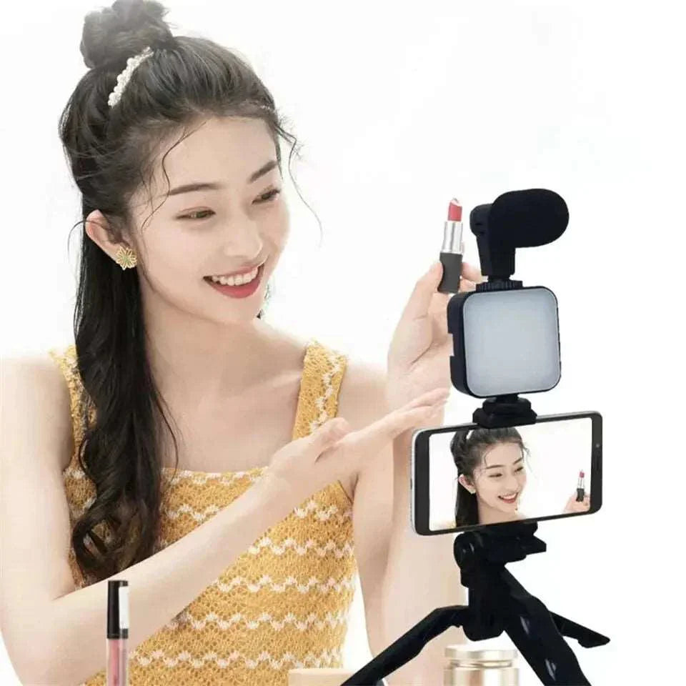 Vlogging Kit With Tripod Phone Holder Mini Microphone LED Fill Light Starter